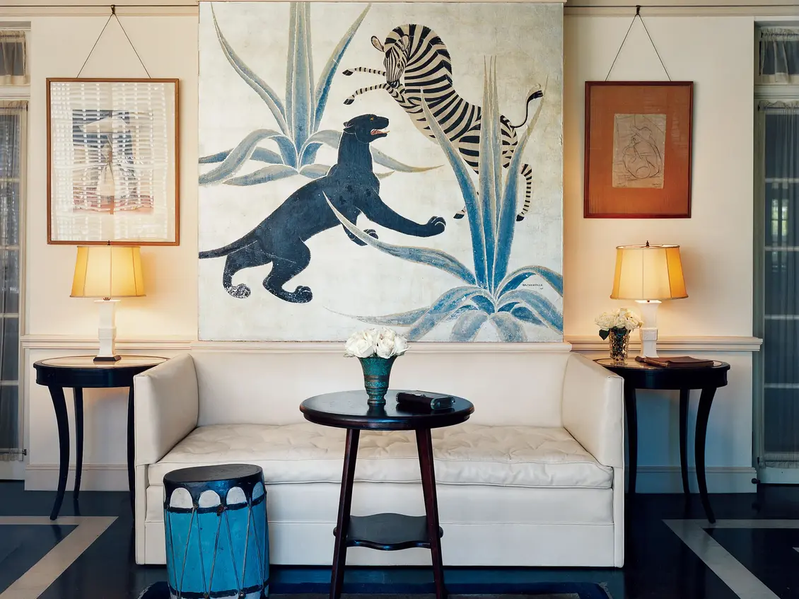Elsie de Wolfe, often hailed as one of the most iconic interior designers, revolutionized interior design in the early 20th century. Renowned for her innovative approach, she transformed spaces with light, airy designs.
