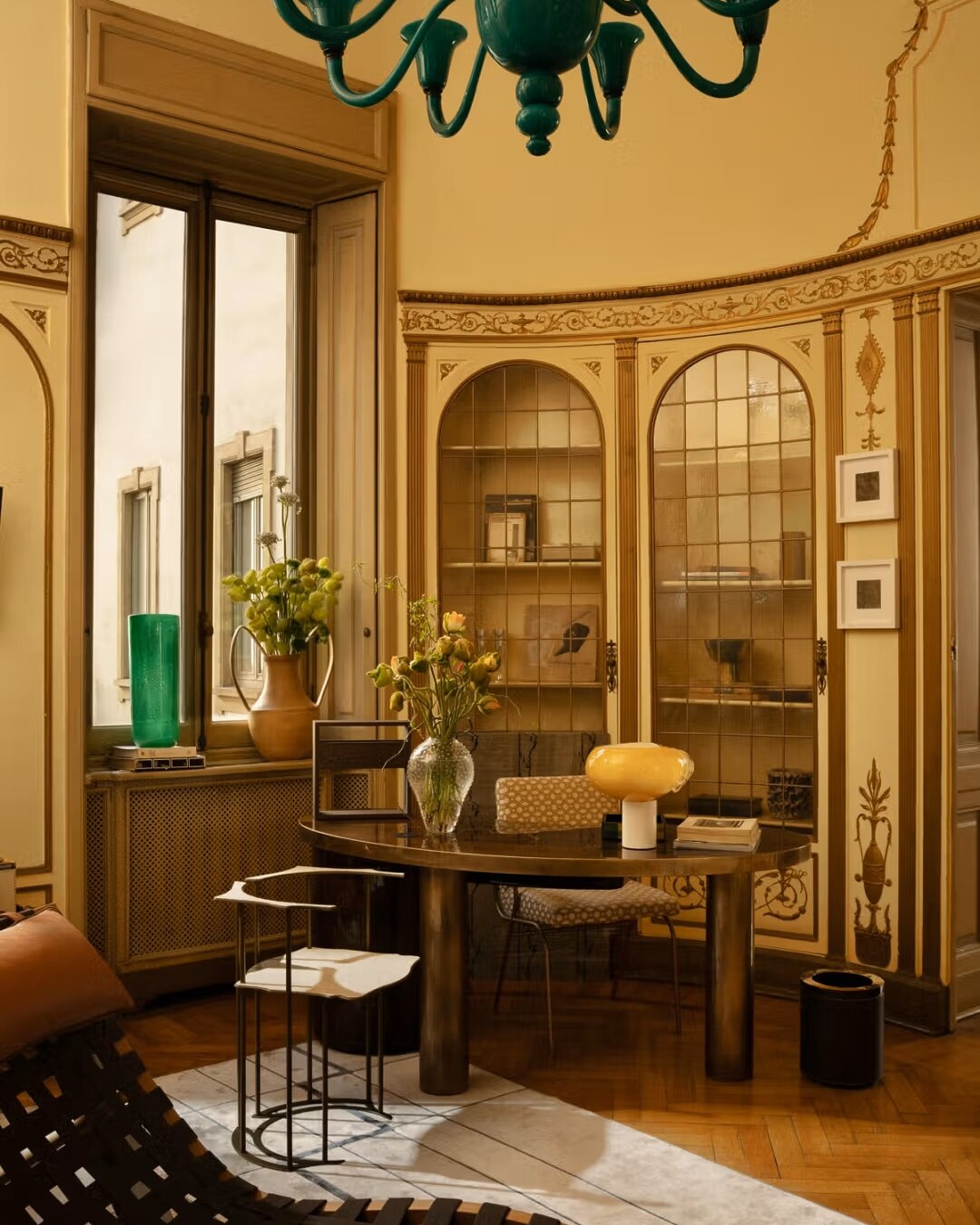 Nebras Aljoaib's Reading Room & Studio in the Artemest Apartment is a blend of tranquility and inspiration. The design incorporates Artemest's curated selections, creating a space conducive to reflection and creativity.
