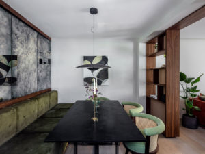 London House Tour: Functionality, Light and Natural Materials by Echlin